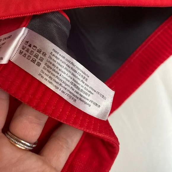 NWOT Red Racerback adjustable wireless Sports Bra - Picture 9 of 13